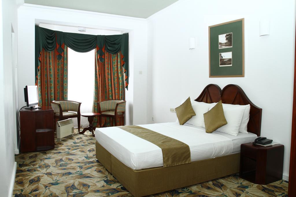Galway Forest Lodge Hotel Nuwara Eliya Extérieur photo
